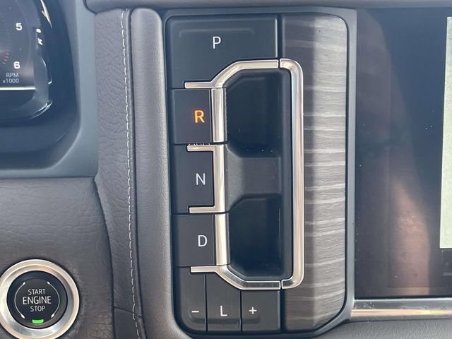 Used 2024 GMC Yukon Denali w/ Advanced Technology Package AWD/4WD image 24