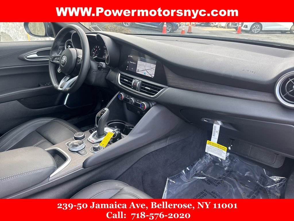 Used 2022 Alfa Romeo Giulia Ti image 14