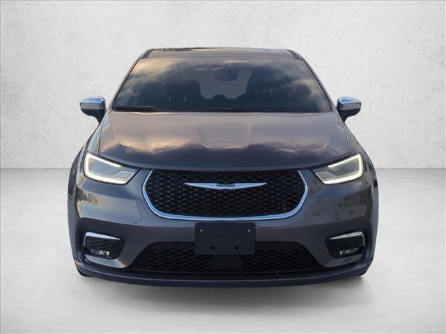 Used 2023 Chrysler Pacifica Limited video 2