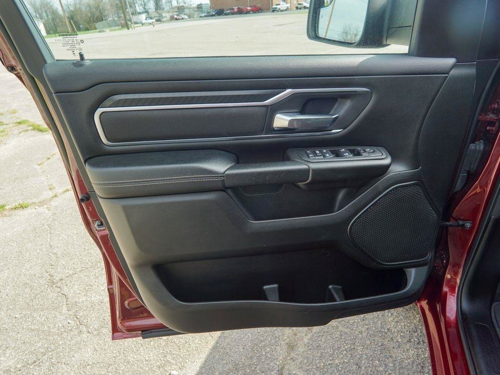Used 2025 RAM 1500 Big Horn AWD/4WD image 17