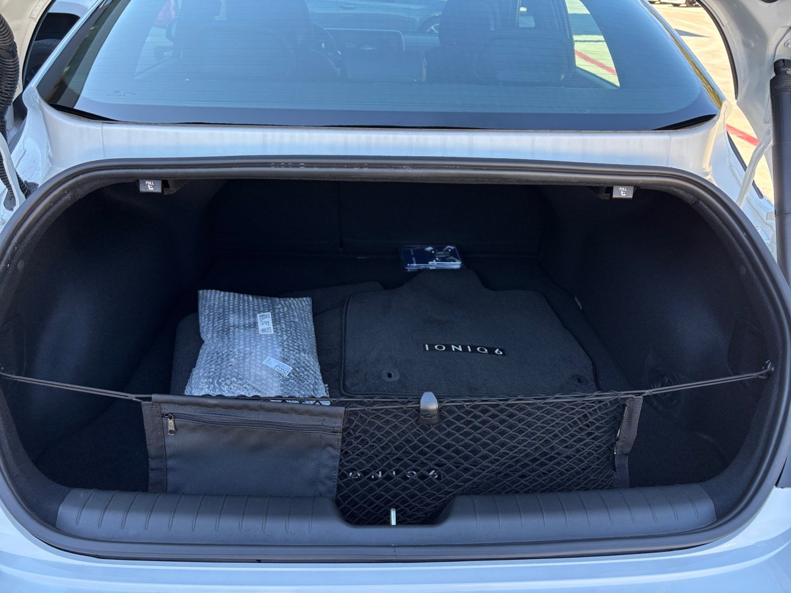 Used 2025 Hyundai Ioniq 6 SEL image 16