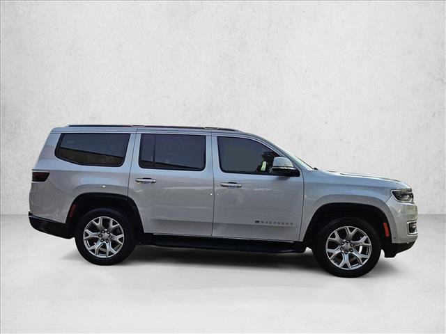 Used 2022 Jeep Wagoneer Series II AWD/4WD image 4