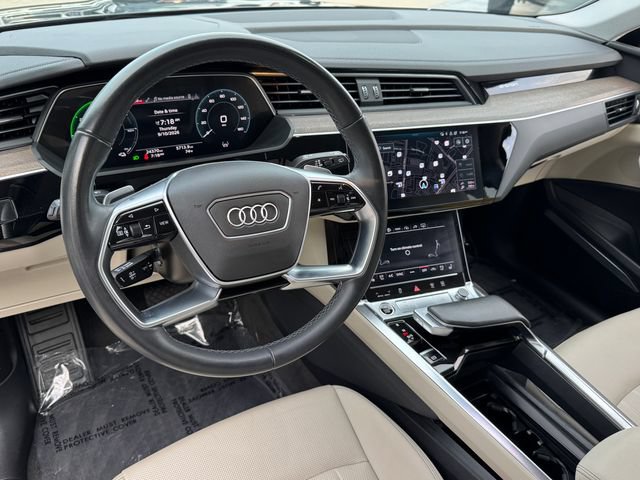Used 2024 Audi Q8 e-tron Premium Plus w/ Premium Plus Package AWD/4WD image 11
