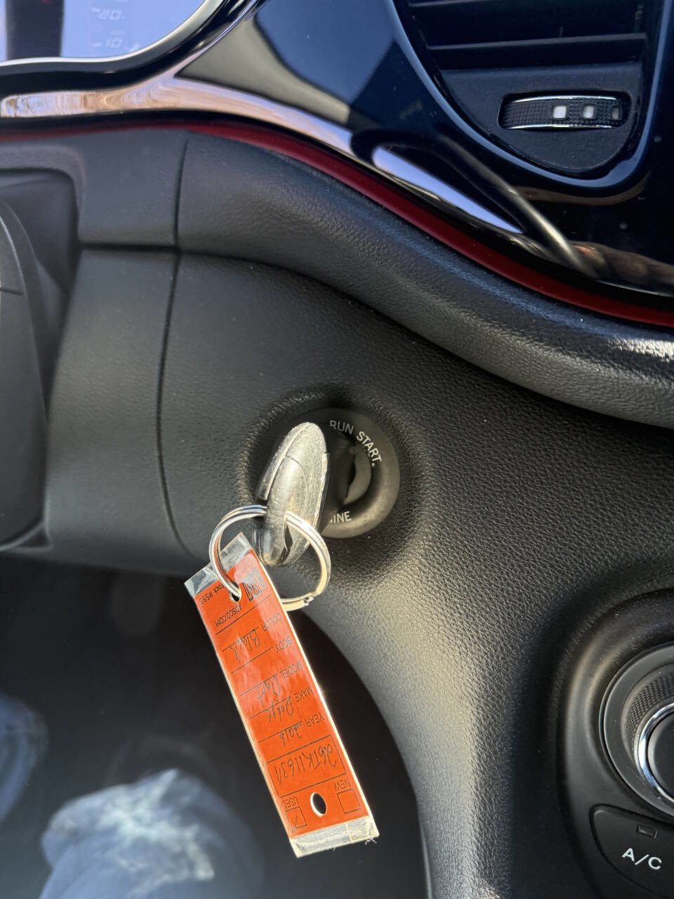 Used 2016 Dodge Dart SXT image 10