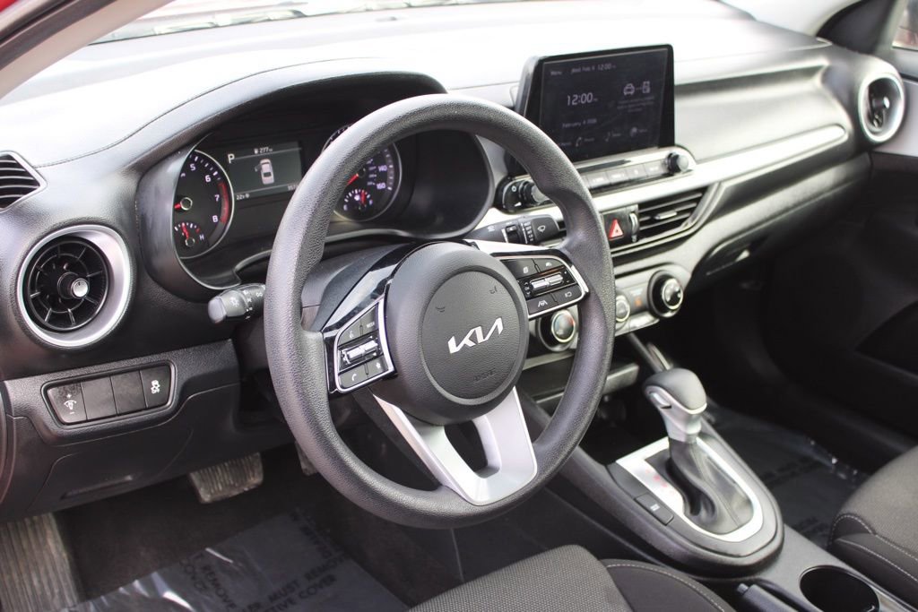 Used 2024 Kia Forte LXS image 16