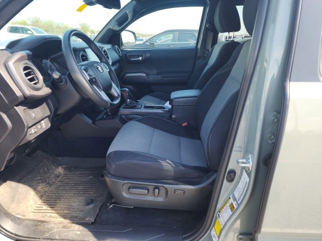 Used 2023 Toyota Tacoma TRD Off-Road w/ Technology Package image 13