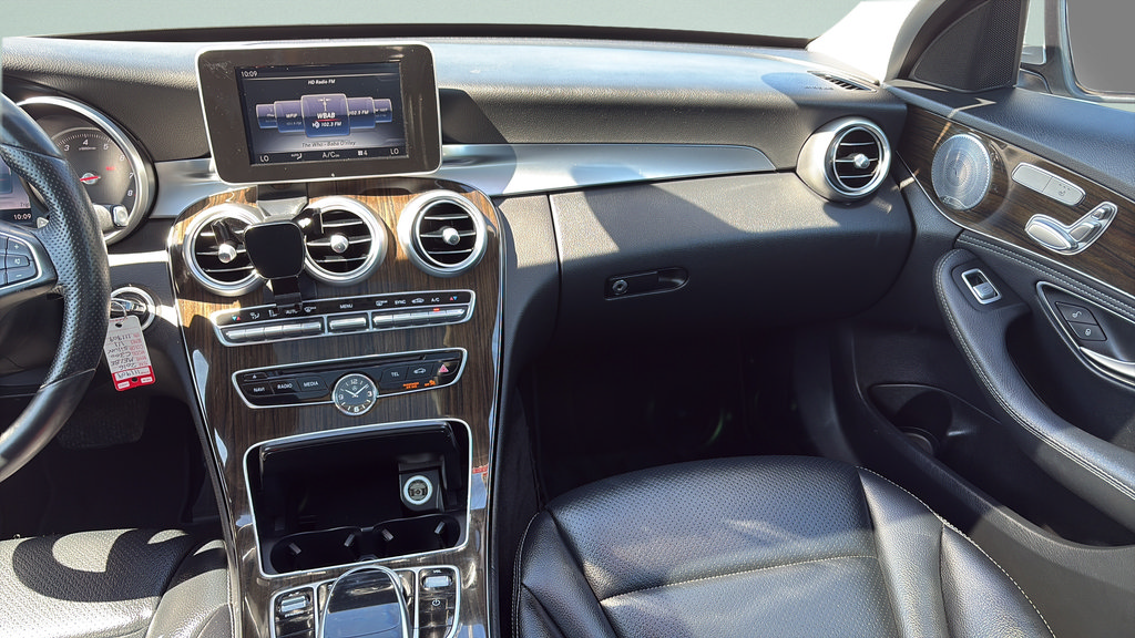 Used 2016 Mercedes-Benz C 300 4MATIC Sedan image 13