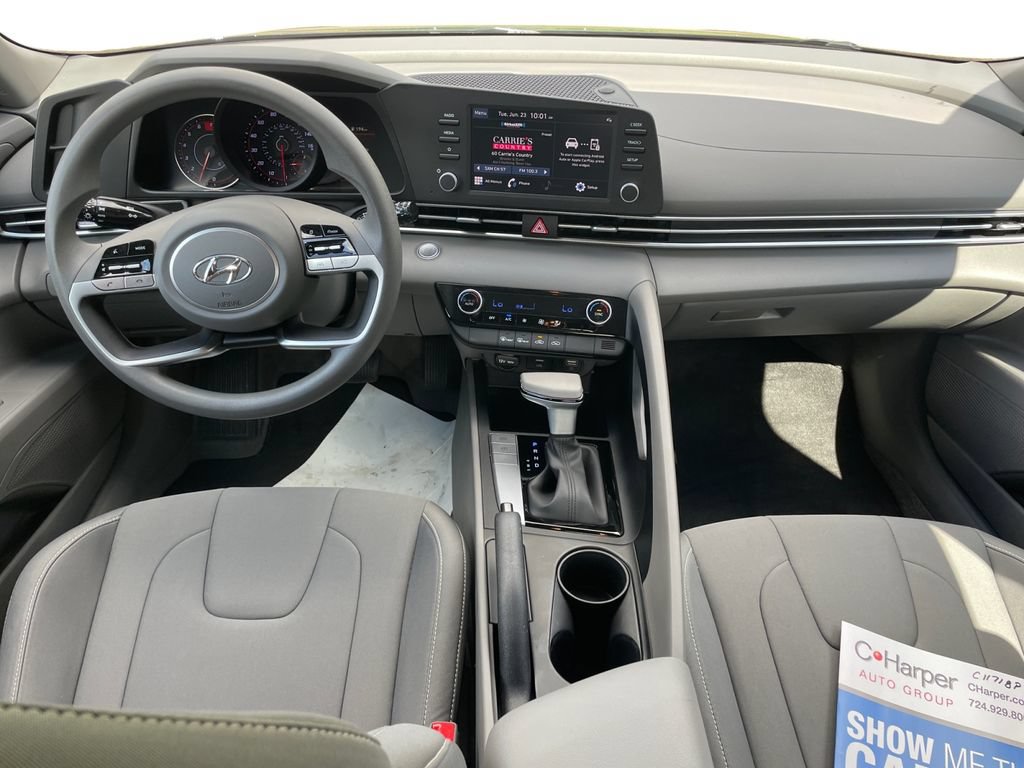 Used 2023 Hyundai Elantra SEL w/ Cargo Package FWD image 16