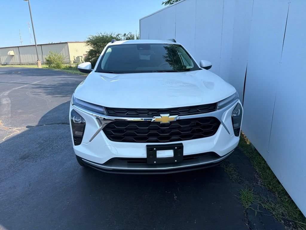 New 2026 Chevrolet Trax LT FWD image 10