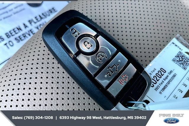 Used 2023 Ford F250 Lariat w/ Tow Technology Package image 9