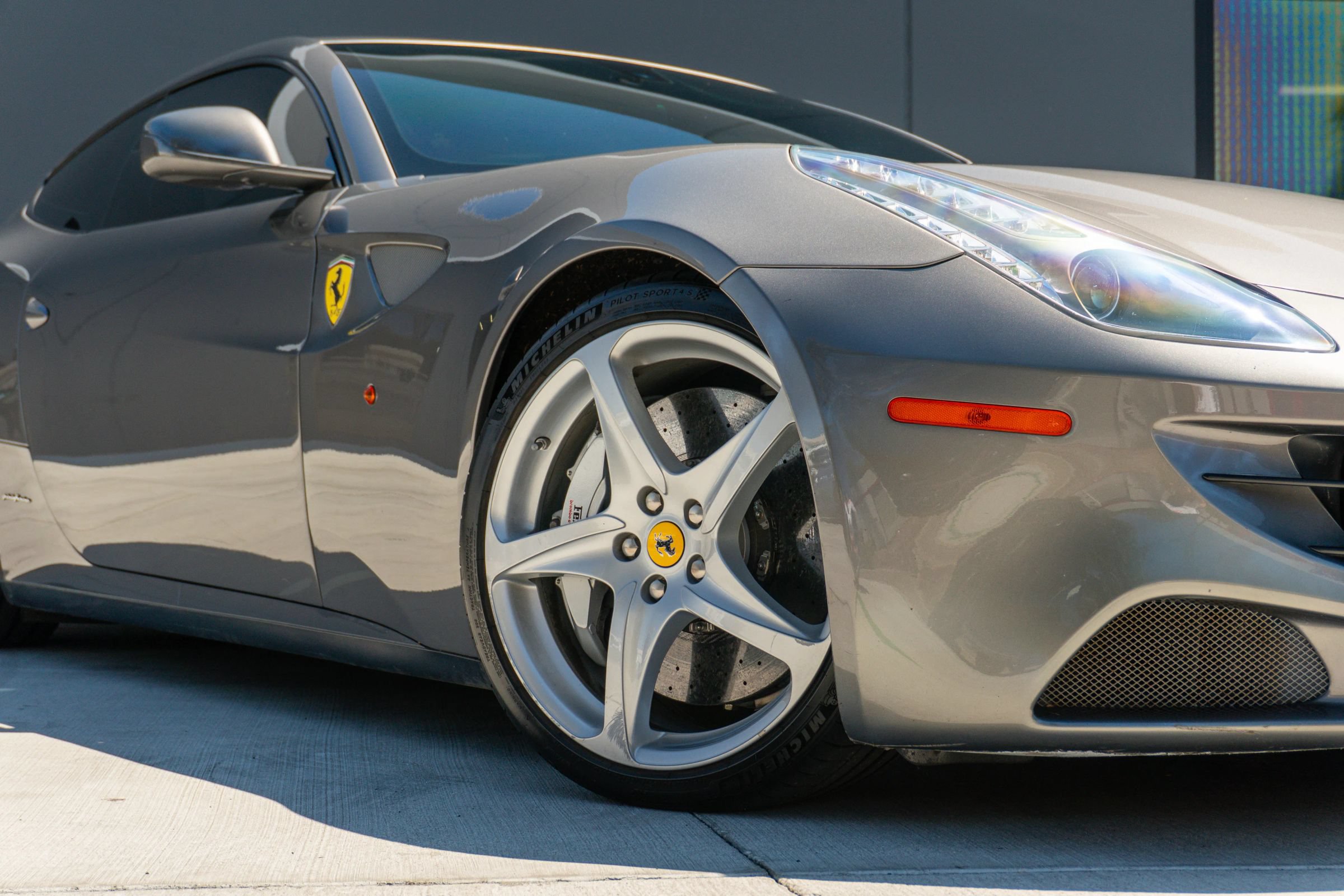 Used 2012 Ferrari FF AWD/4WD image 31