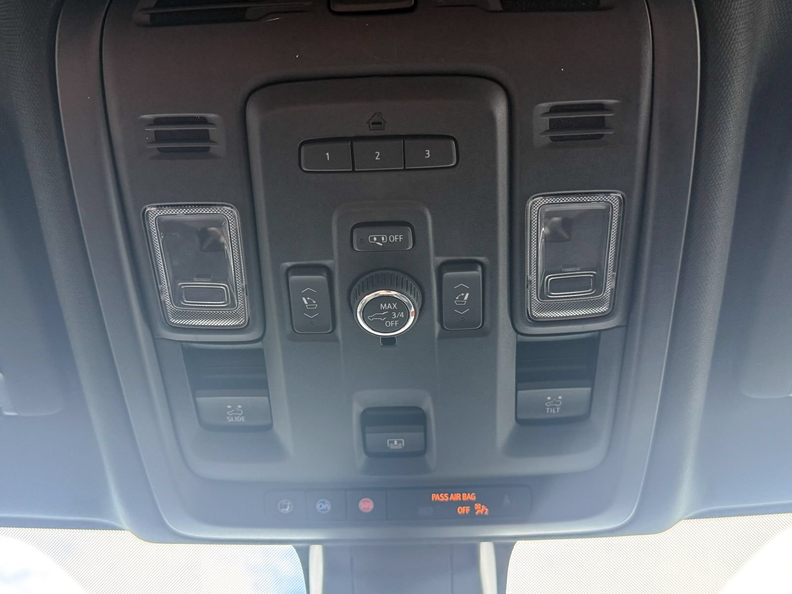 Certified 2021 GMC Yukon Denali w/ Denali Premium Package AWD/4WD image 47