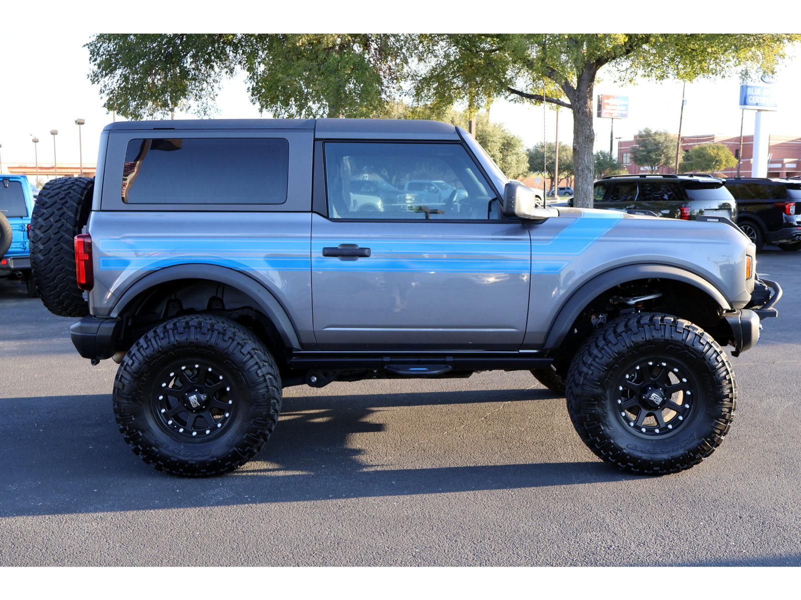 Used 2024 Ford Bronco Black Diamond AWD/4WD image 10