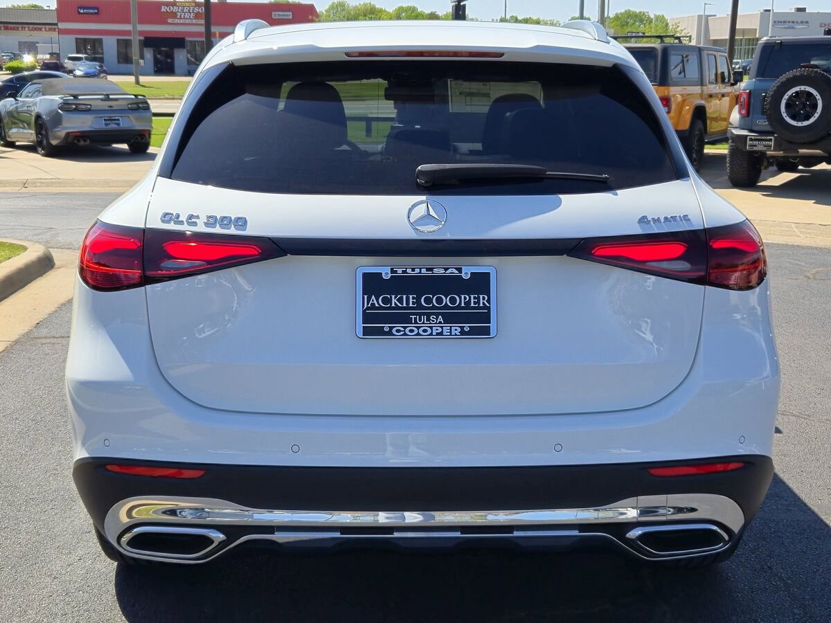 New 2025 Mercedes-Benz GLC 300 4MATIC image 4