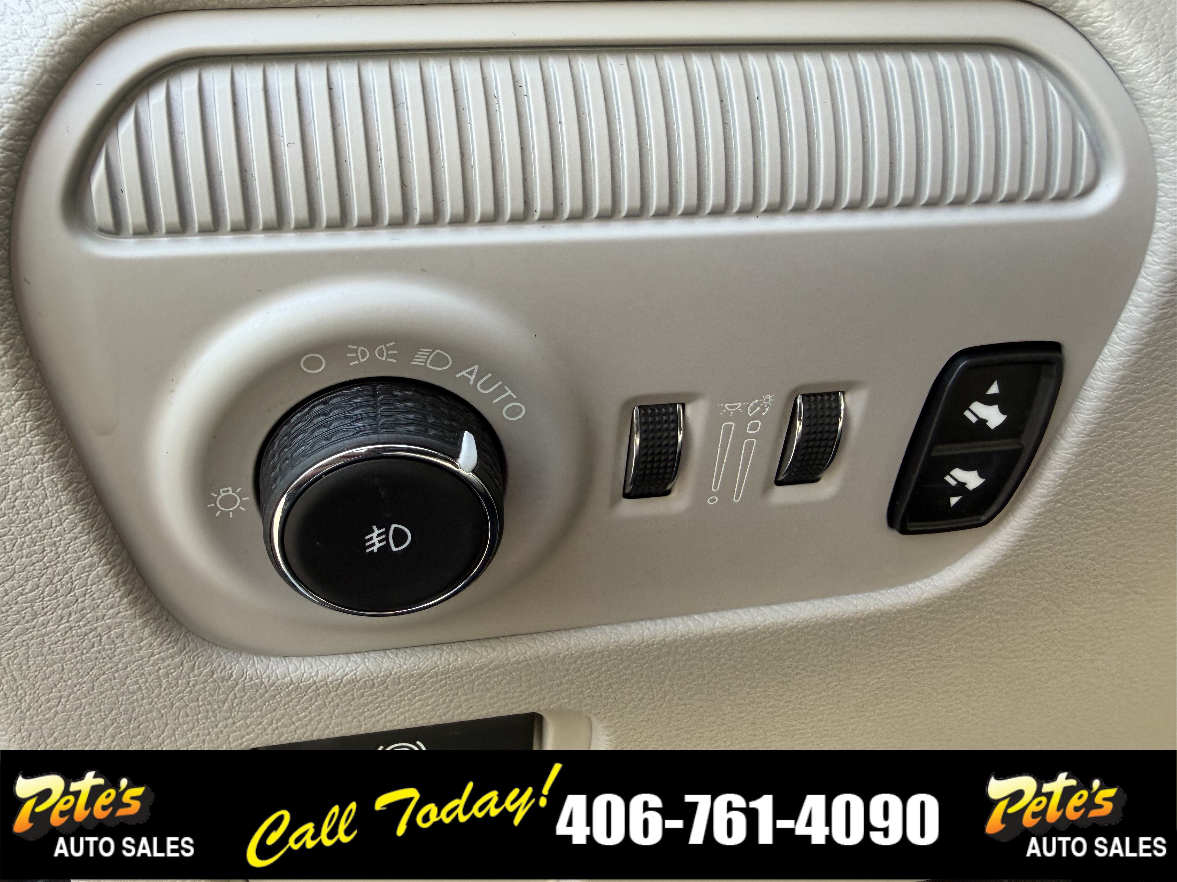 Used 2022 Jeep Wagoneer Series III w/ Flexible Seating Group AWD/4WD image 51
