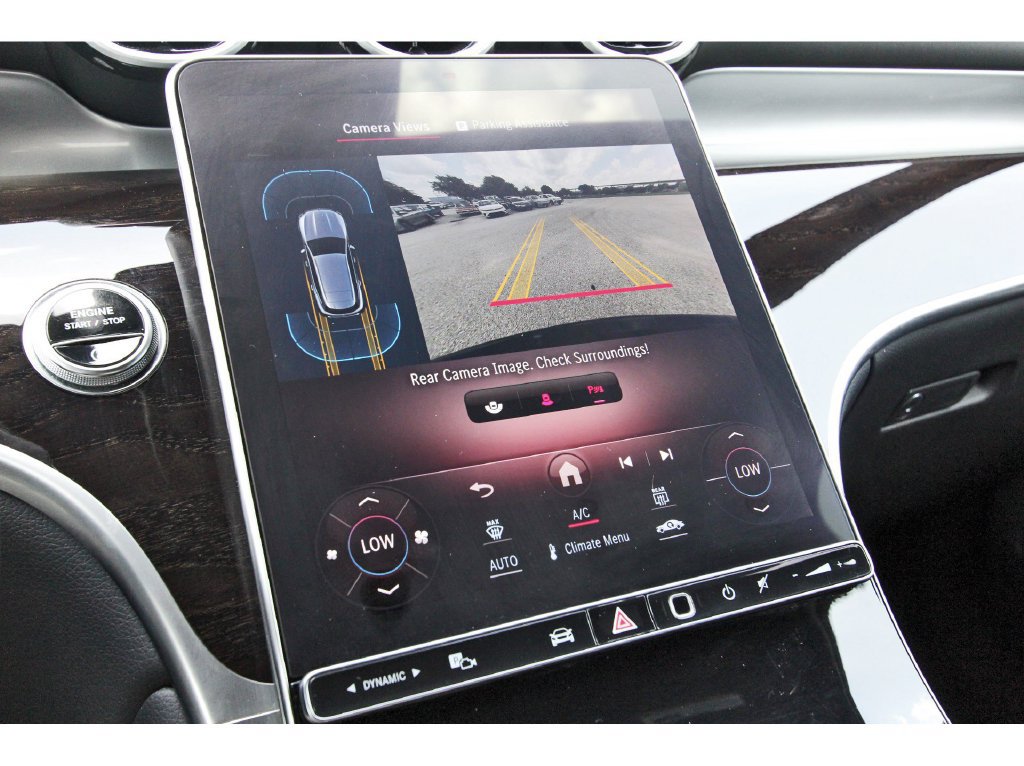 Used 2024 Mercedes-Benz GLC 300 4MATIC image 28