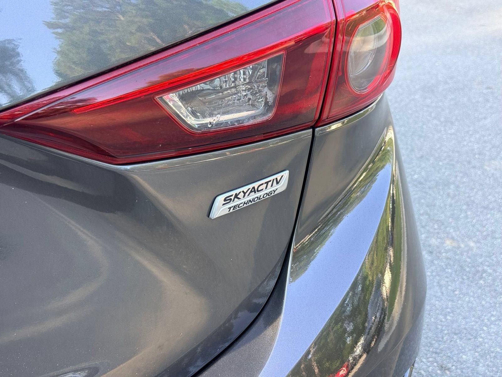 Used 2017 MAZDA MAZDA3 Sport FWD image 11