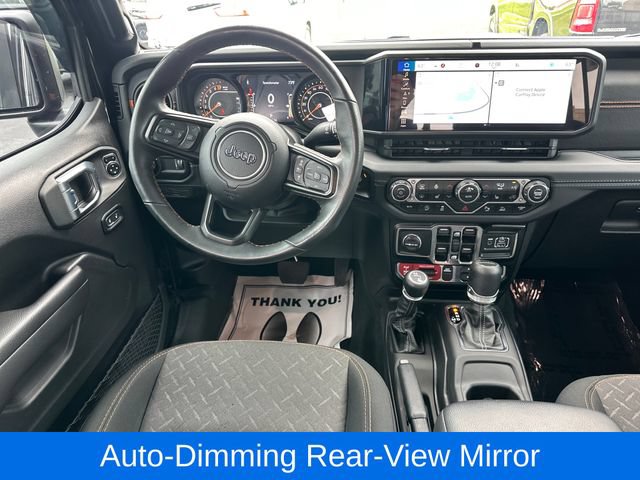 Used 2024 Jeep Gladiator Mojave w/ Technology Group AWD/4WD image 22