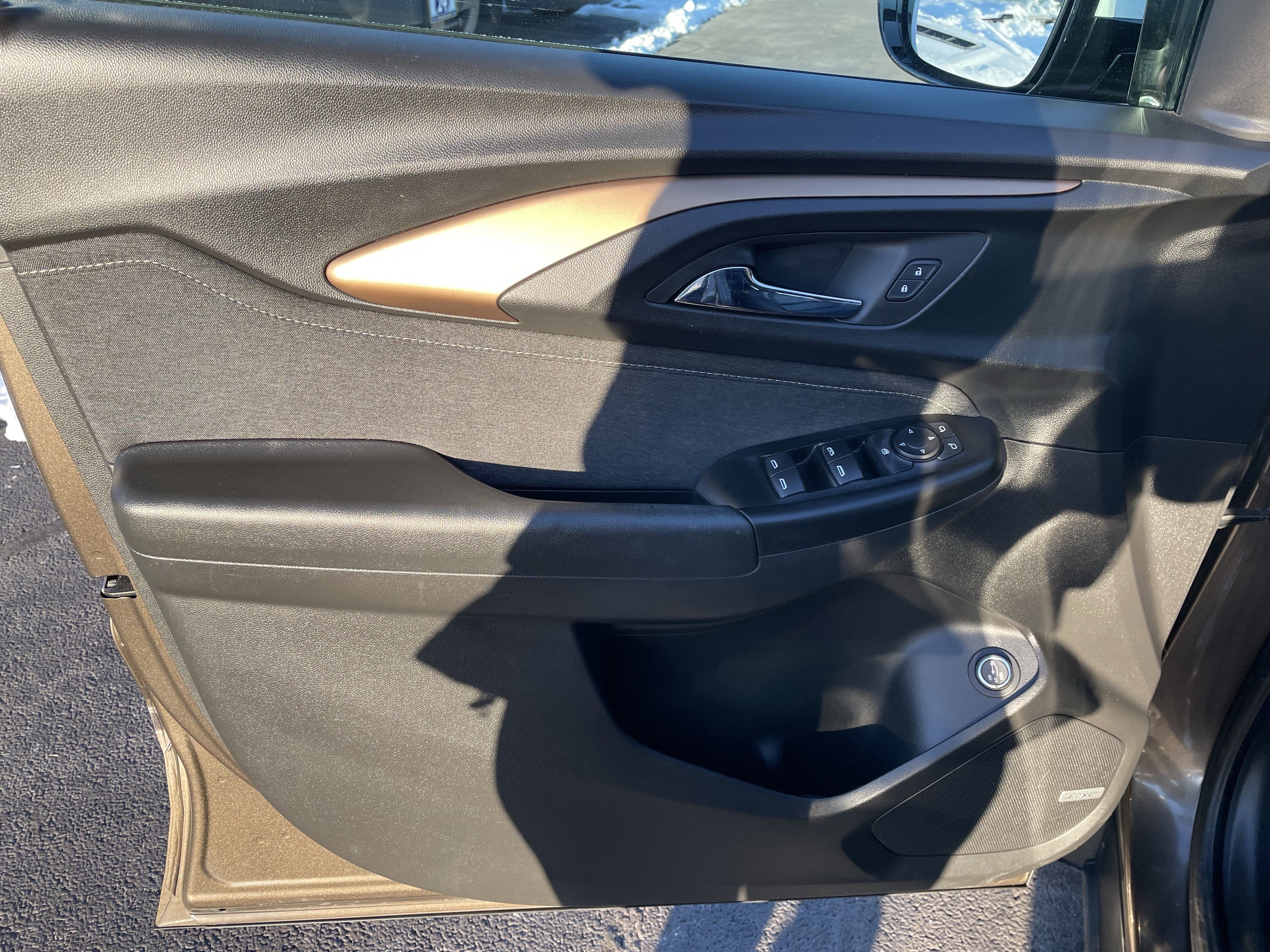 Used 2022 Chevrolet TrailBlazer ACTIV w/ Sun and Liftgate Package image 12