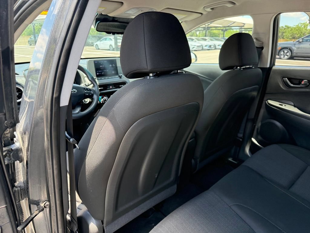Used 2022 Hyundai Kona SEL FWD image 23