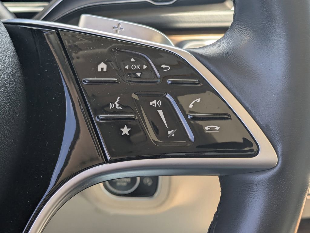 Used 2024 Mercedes-Benz GLS 450 4MATIC image 11