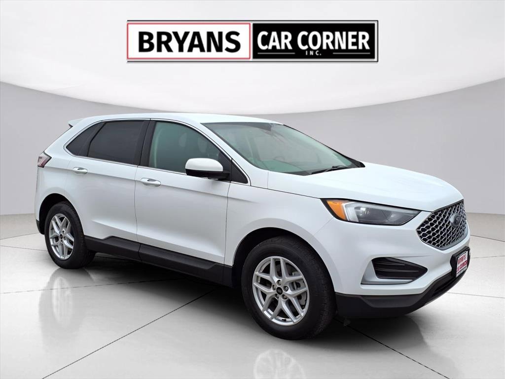 Used 2024 Ford Edge SEL image 16