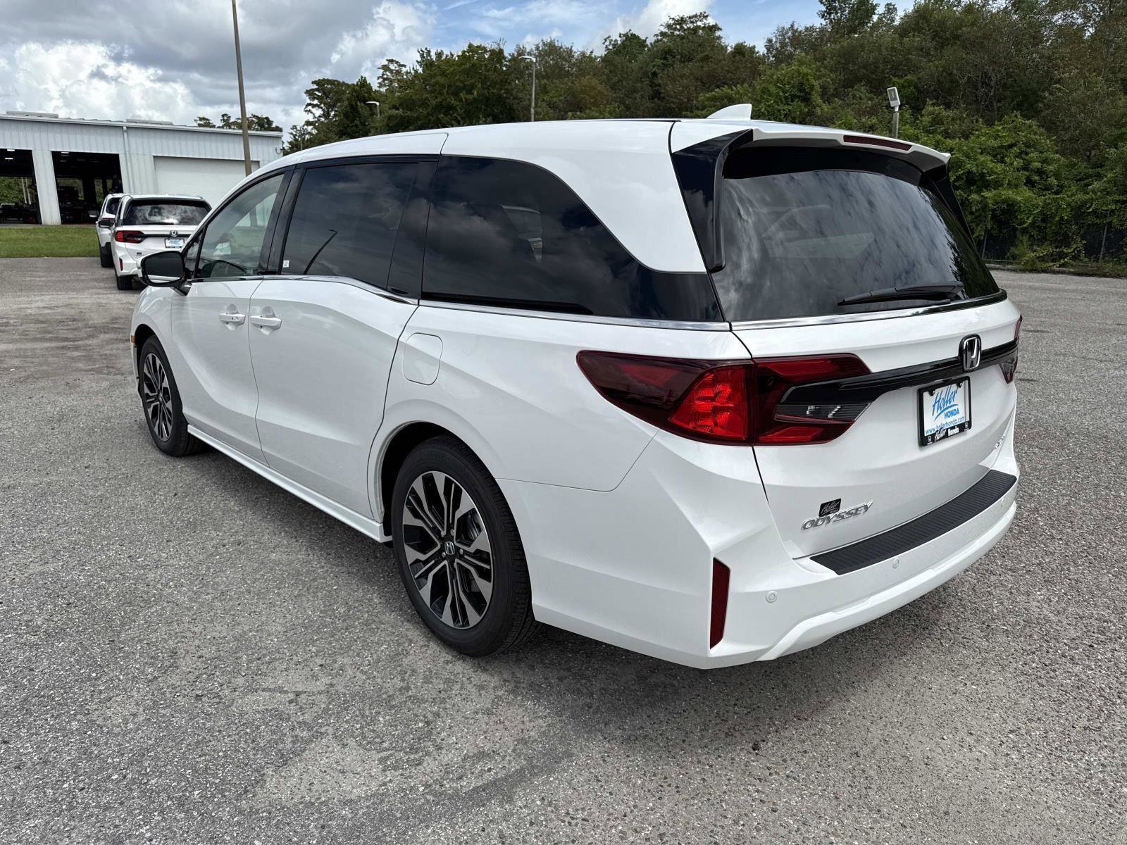 New 2026 Honda Odyssey Elite image 6