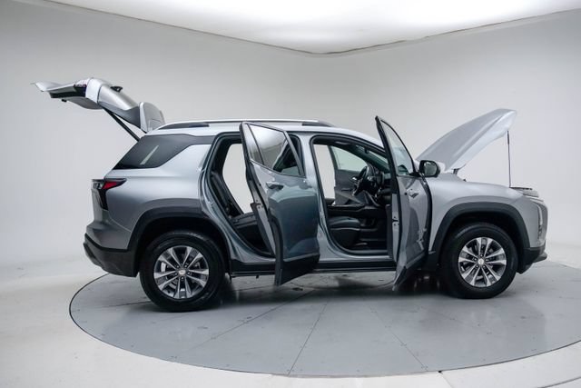 Used 2025 Chevrolet Equinox LT w/ Convenience Package II FWD image 15