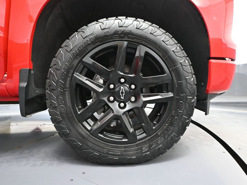 Used 2024 Chevrolet Silverado 1500 Custom image 18