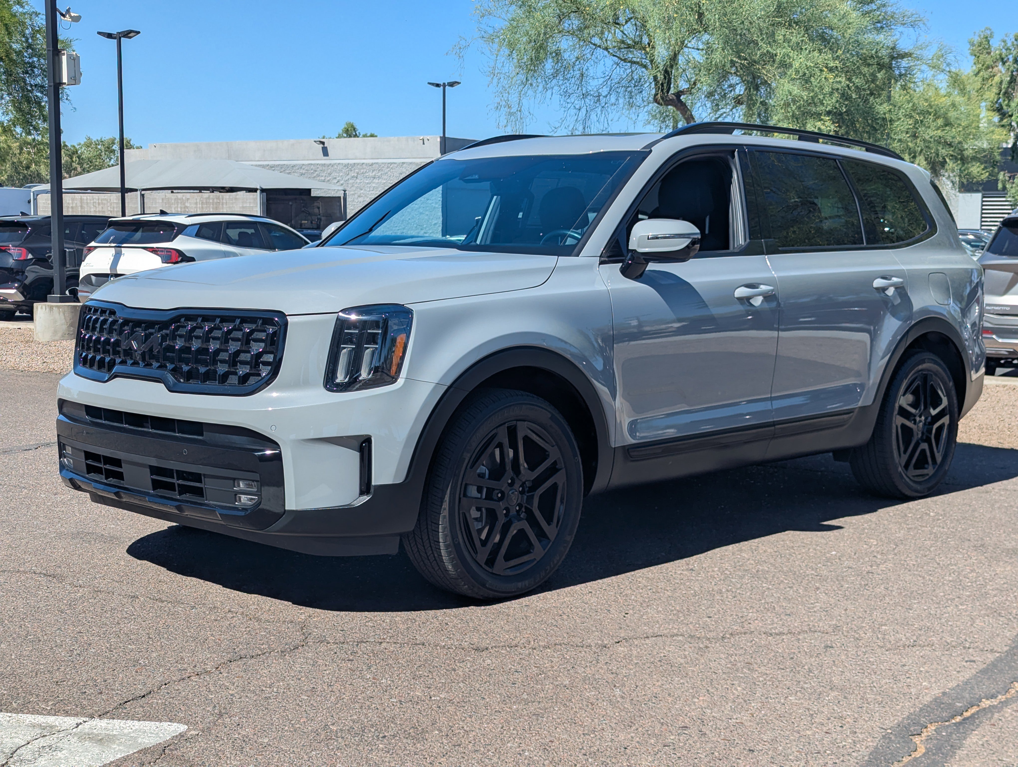 Certified 2025 Kia Telluride SX X-Line AWD/4WD image 6