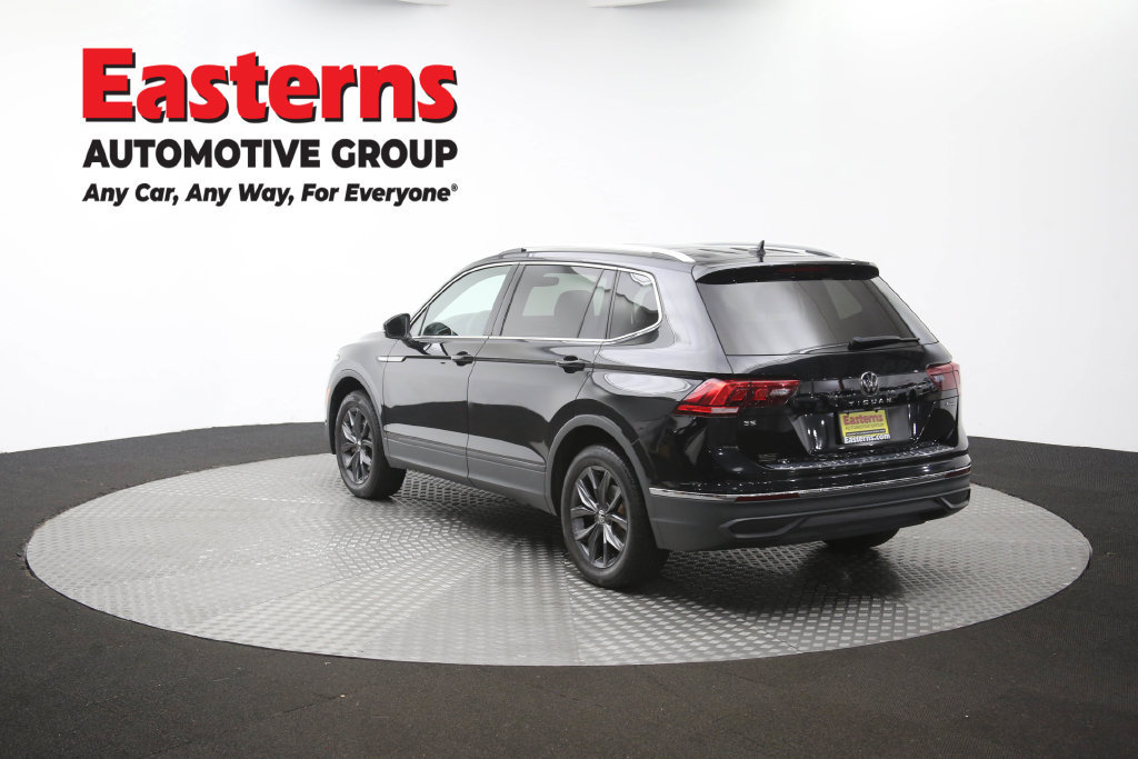 Used 2023 Volkswagen Tiguan SE AWD/4WD image 66