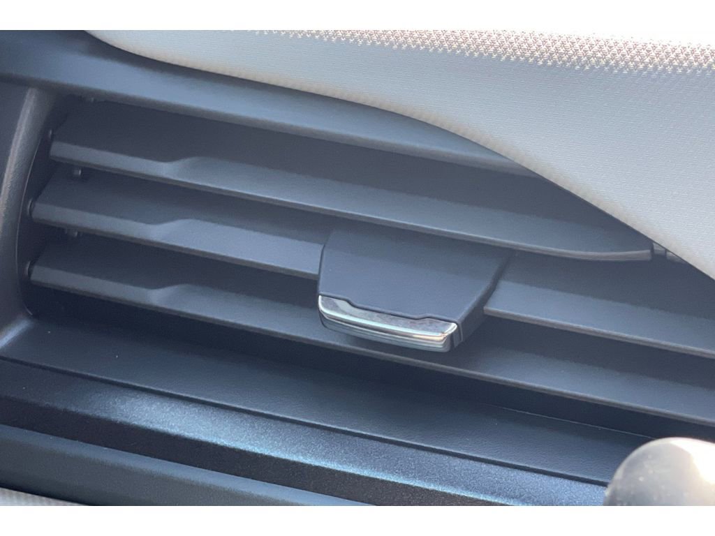 Certified 2025 Subaru Forester Premium image 28