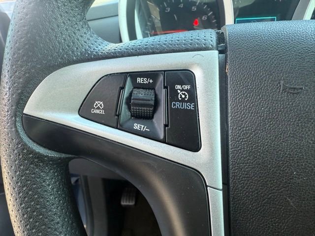 Used 2017 Chevrolet Equinox LT image 30