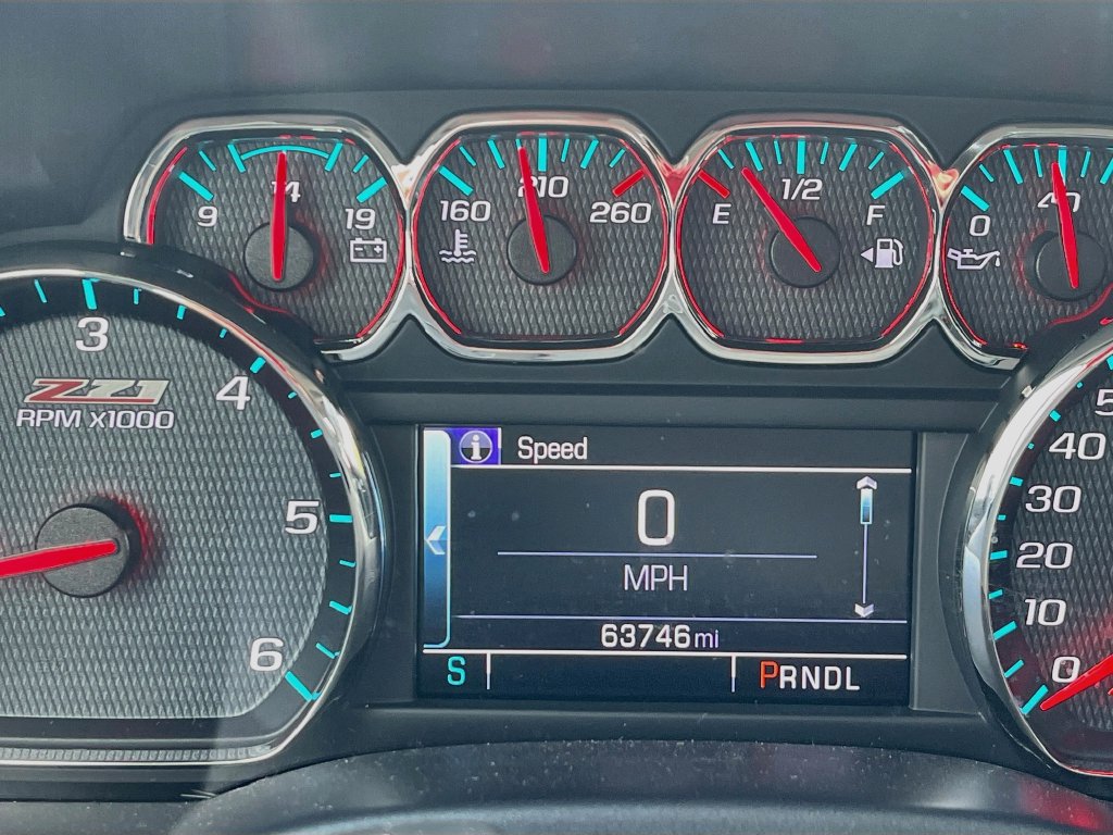 Used 2018 Chevrolet Silverado 1500 LT w/ All Star Edition AWD/4WD image 12