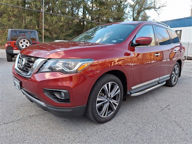 Used 2019 Nissan Pathfinder Platinum w/ Cargo Package image 4