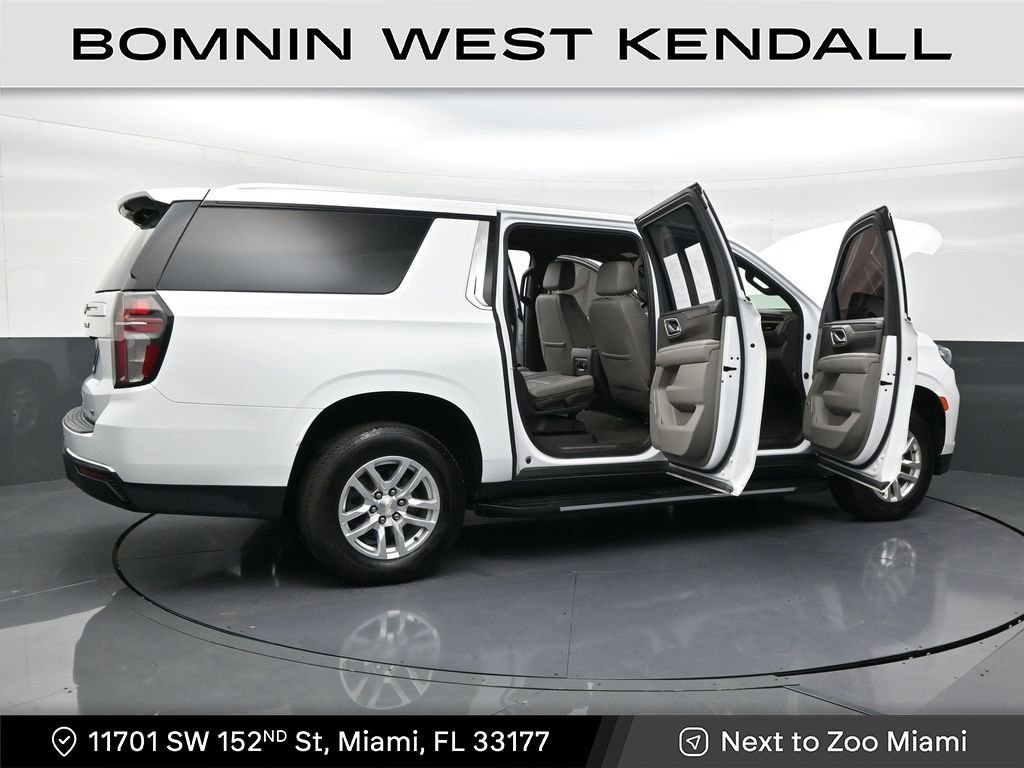 Used 2022 Chevrolet Suburban LT image 29