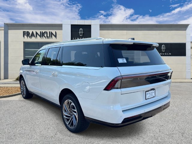 New 2027 Lincoln Navigator L Reserve AWD/4WD image 5