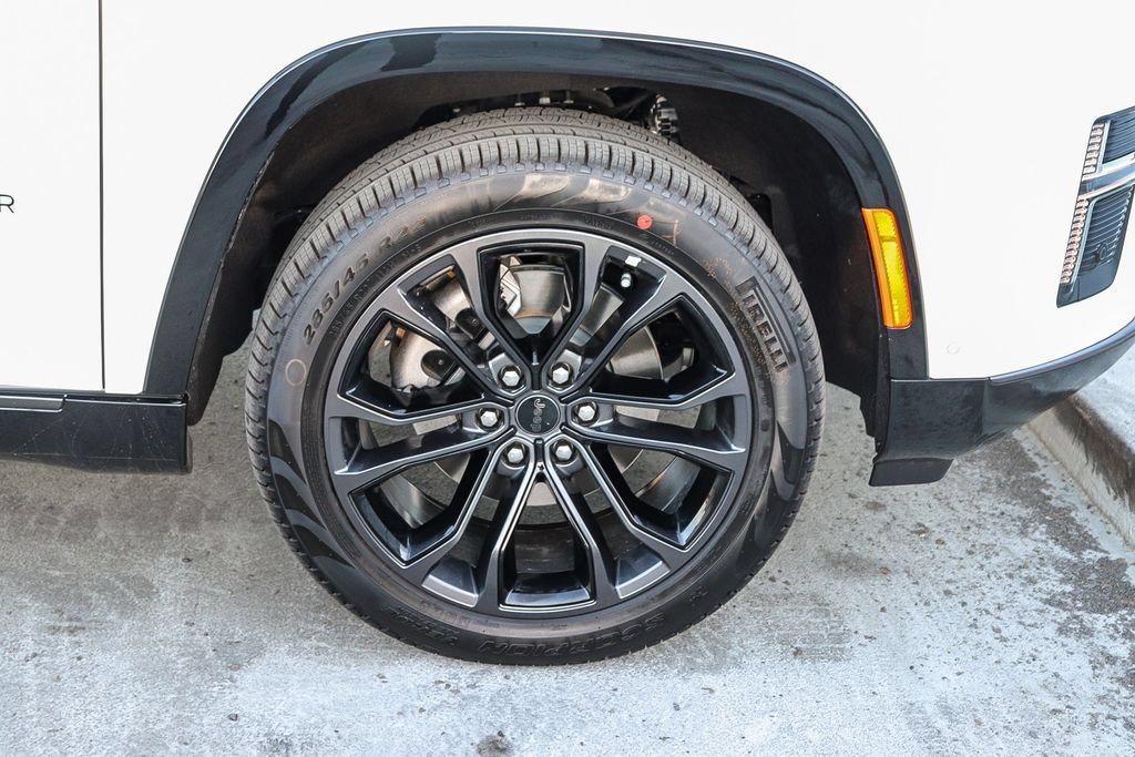New 2026 Jeep Grand Wagoneer Summit AWD/4WD image 11