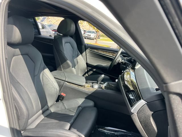 Used 2019 BMW 530e xDrive AWD/4WD image 30