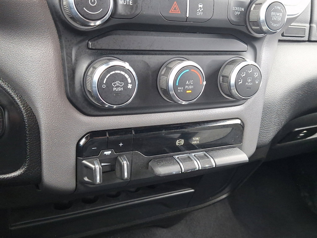 Used 2024 RAM 2500 Big Horn image 28