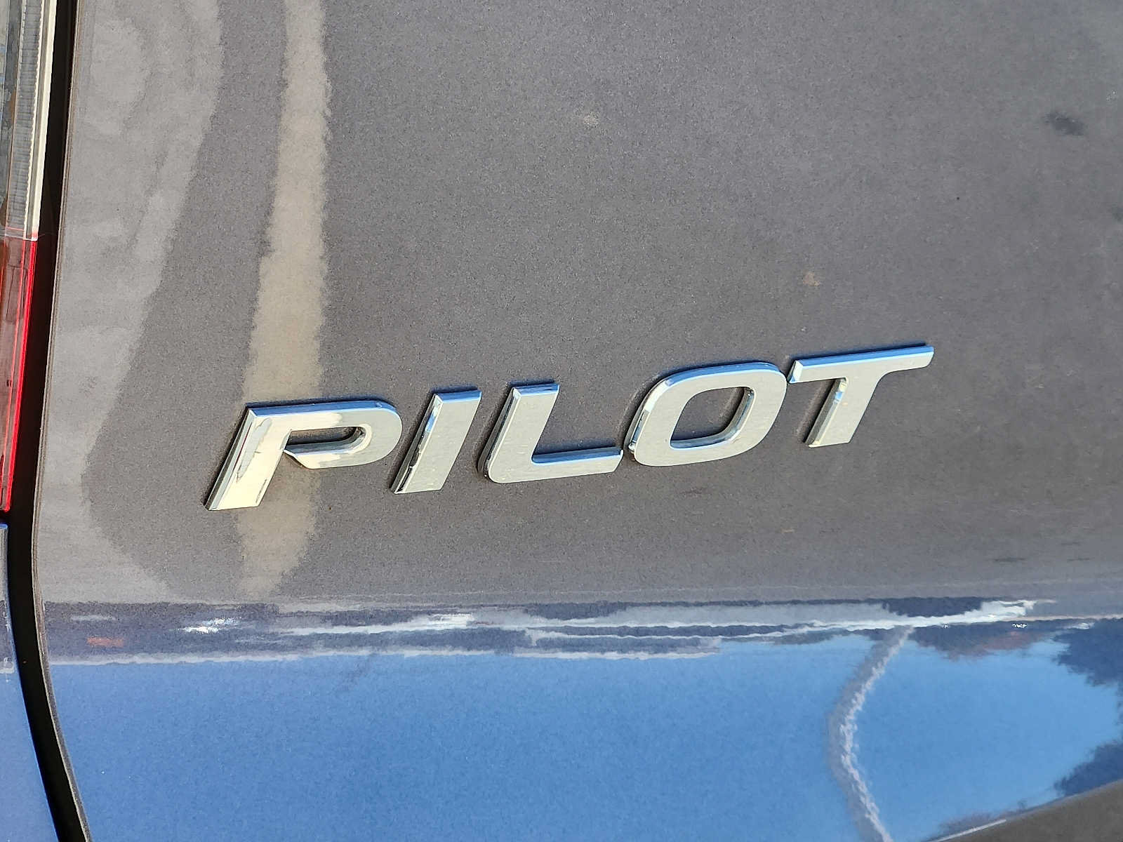 Used 2020 Honda Pilot Elite image 28