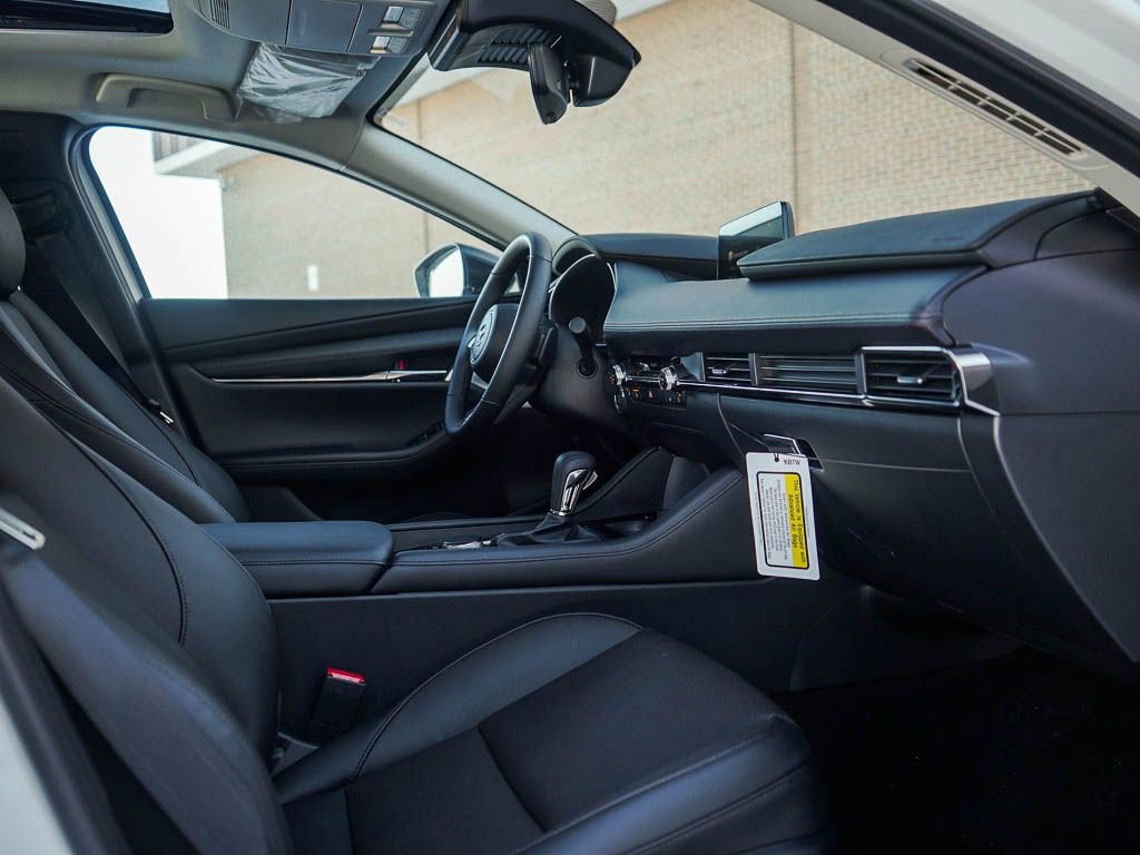 New 2026 MAZDA MAZDA3 2.5 Turbo Sedan w/Premium Plus image 9