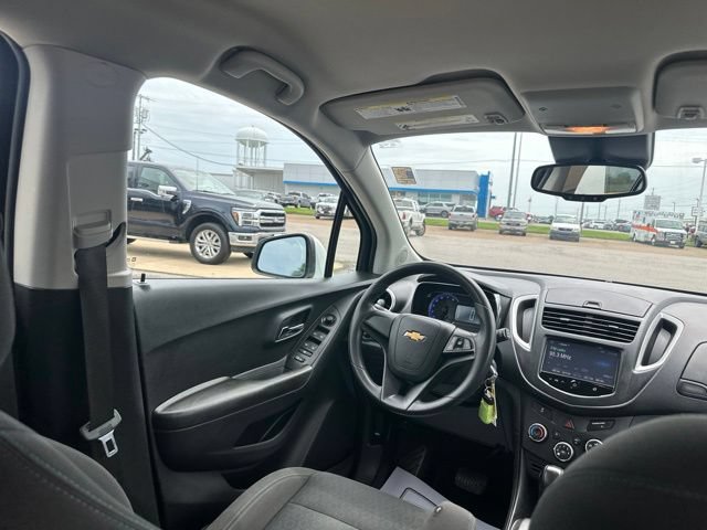Used 2015 Chevrolet Trax LS FWD image 14