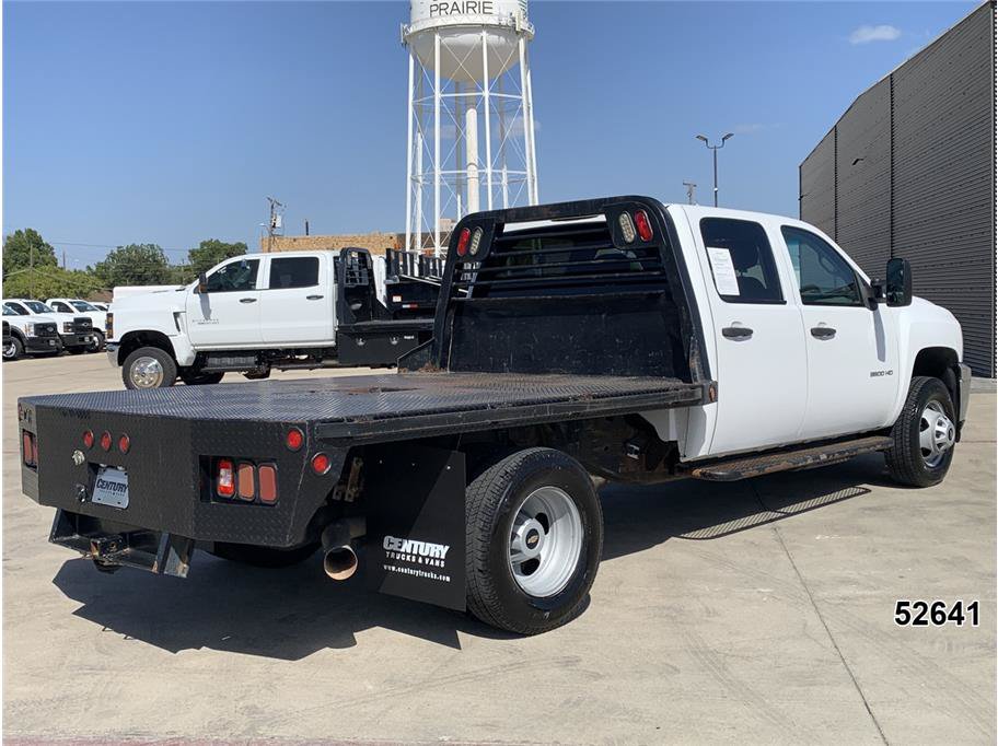 Used 2013 Chevrolet Silverado 3500 W/T w/ Skid Plate Package AWD/4WD image 2