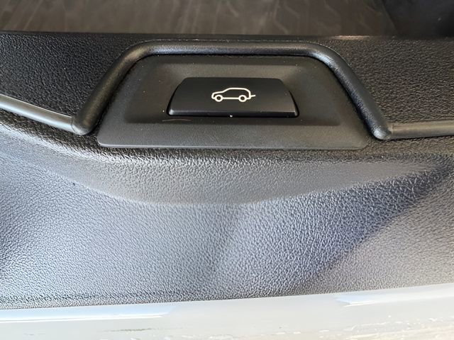 Certified 2023 BMW X5 M50i w/ Executive Package image 34