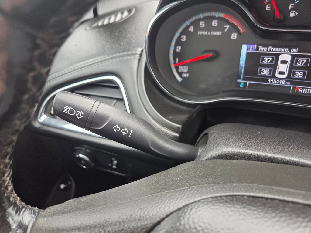 Used 2017 Chevrolet Cruze Premier FWD image 22
