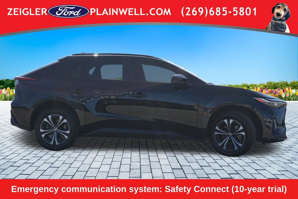 Used 2024 Toyota bZ4X FWD image 6