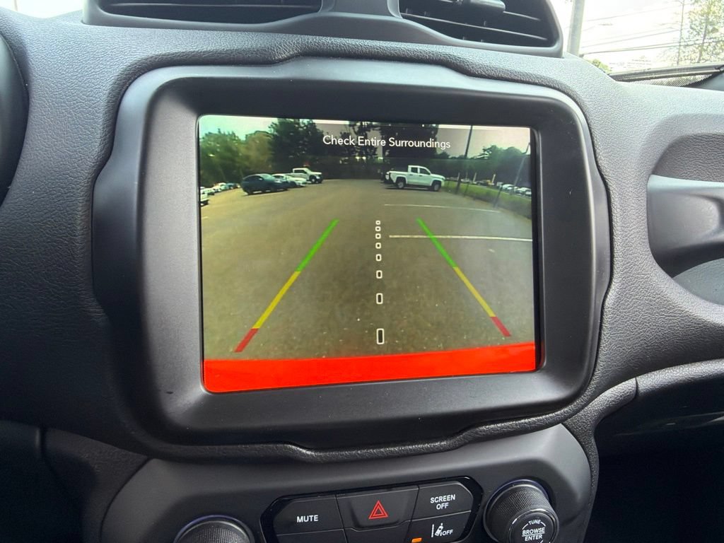 Used 2023 Jeep Renegade Latitude AWD/4WD image 11
