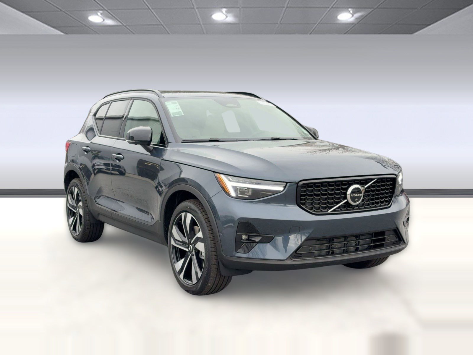 New 2026 Volvo XC40 B5 Ultra w/ Protection Package image 7