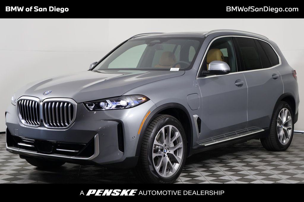 New 2026 BMW X5 xDrive50e w/ Premium Package